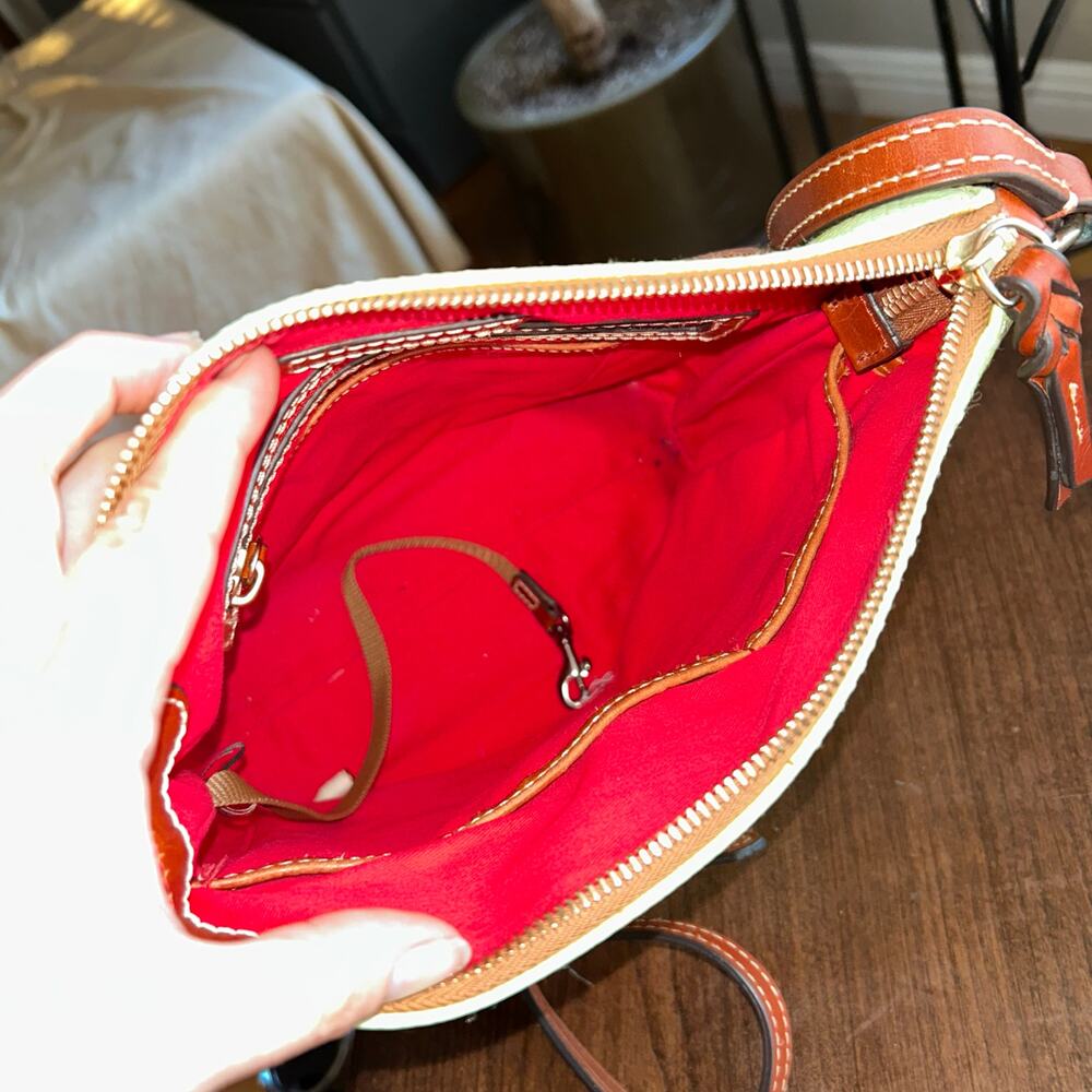 Dooney & Bourke All Leather Pebble Leather Crossbody / Shoulder Bag - Picture 12 of 16